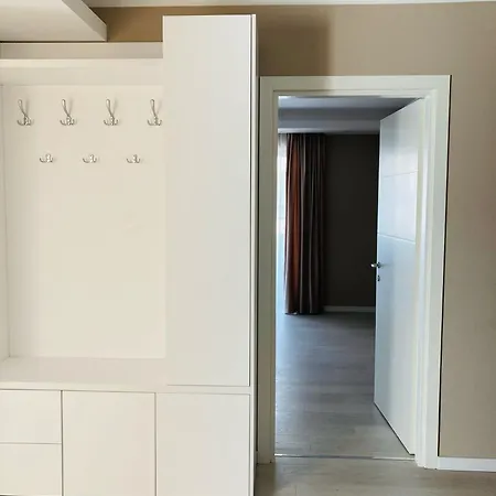 Apartament 2 - Palaz *